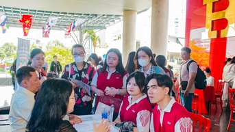Nhiều bệnh viện 'đặt chỗ' tuyển dụng sinh viên ngành Y trước khi tốt nghiệp