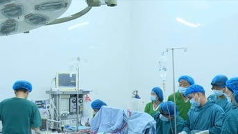 Trung tâm Y tế khu vực Lâm Hà lần đầu tiên mổ cắt thành công Amidan bằng phương pháp Coblator