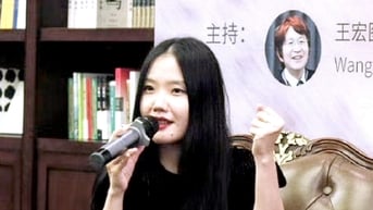 Văn chương Việt tìm đường ra quốc tế