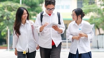 Từ cách thi, nhìn lại hiệu quả đổi mới chương trình, SGK