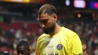 Neuer chỉ trích gay gắt thủ thành Donnarumma