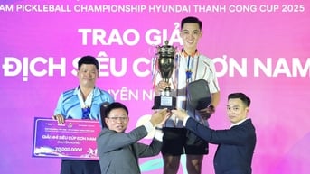 Trương Vinh Hiển thắng lớn ở giải pickleball Việt Nam 2025