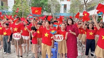 Luật Nhà giáo: Gieo chữ bằng pháp quyền