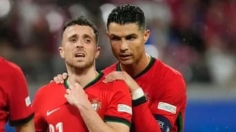 C.Ronaldo có hành động đặc biệt khi không dự đám tang Diogo Jota