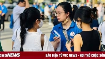 Tuyển sinh lớp 10 ở Hà Nội: Trường top trên vượt đỉnh, trường vùng ven chạm đáy