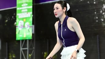 Á hậu Tú Anh khoe dáng gợi cảm đấu pickleball, chồng con cổ vũ nhiệt tình