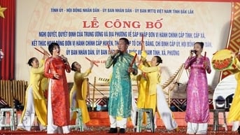 Một dải non sông, một tấm lòng