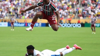 Fluminense đấu cả châu Âu