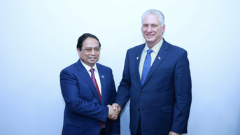 Thủ tướng Phạm Minh Chính hội kiến Chủ tịch Cuba Miguel Diaz Canel