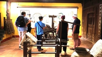 Đến Hội An, dạo phố, khám phá các bảo tàng chuyên đề