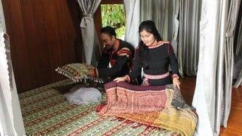 "Hồi sinh" văn hóa Êđê từ du lịch cộng đồng