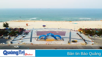 Bãi tắm Cửa Việt: Nhà tắm, nhà vệ sinh tiền tỉ bỏ hoang, nước thải xả thẳng ra bãi cát