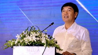 VN-Index vững vàng vượt 1.415 điểm, tài sản tỷ phú Trần Đình Long bật tăng