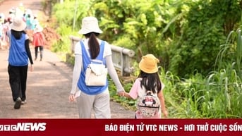 Làng Háo Hức xin lỗi, tung thêm đoạn chat riêng tư, phụ huynh đùng đùng nổi giận