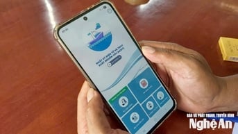 Ngư dân Nghệ An chuyển đổi số, cập nhật từng chuyến cá, lượt tàu trên phần mềm eCDT