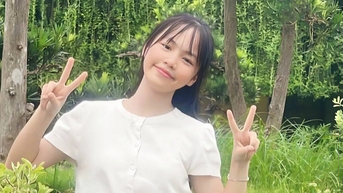 "마을학교" 여학생, 어학연수 장학금 받고 AI와 함께 자율학습 즐겨
