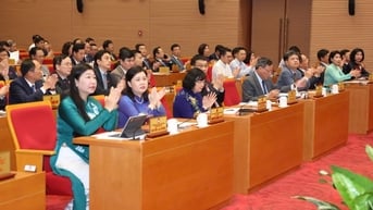Bí thư Thành ủy Hà Nội: HĐND TP xem xét các nghị quyết với tầm nhìn dài hạn, tư duy dám nghĩ, dám làm, dám chịu trách nhiệm