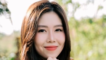 'Nhà văn triệu view' Tuệ Nghi: Tính đố kỵ không phù hợp với xã hội hiện đại
