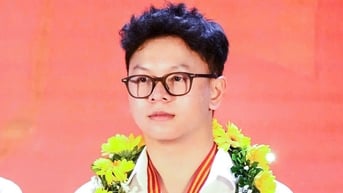 Nam sinh cấp THPT duy nhất đoạt giải nhất tin học văn phòng thế giới cấp quốc gia