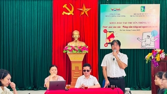 Khai giảng khóa đào tạo “Vượt qua rào cản - Nâng tầm tiếng nói người khiếm thị”