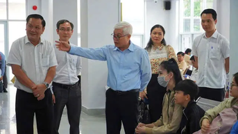 Tập trung giải quyết hồ sơ hành chính cho người dân