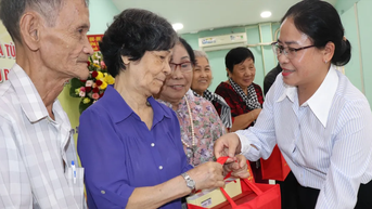 Làm tốt công tác chăm lo cựu tù chính trị và tù binh