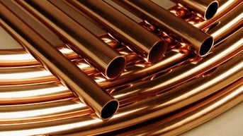 Tổng thống Trump nói sắp áp thuế 50% đồng nhập khẩu, giá vọt lên mức kỷ lục