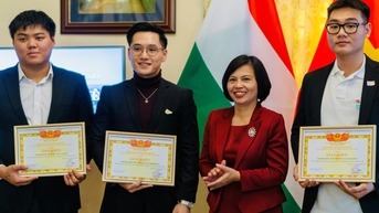ការ​សិក្សា​នៅ​បរទេស​ជាមួយ​ថវិកា​រដ្ឋ​ត្រូវ​បាន​អនុញ្ញាត​ឱ្យ​នៅ​បរទេស​ដើម្បី​បន្ត​ការ​សិក្សា។