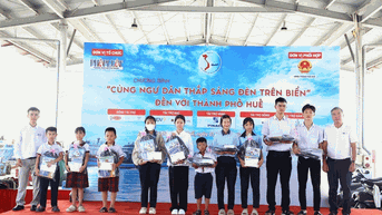 Huế: cải thiện đời sống ngư dân, nâng cao ý thức tuân thủ pháp luật khi vươn khơi, bám biển