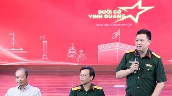 កម្មវិធីទូរទស្សន៍ “ក្រោមទង់ដ៏រុងរឿង” នឹងប្រព្រឹត្តទៅនៅទីក្រុងហាណូយ ហឺ និងទីក្រុងហូជីមិញ។