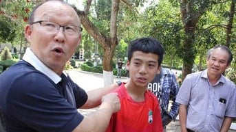 'Siêu nhân' Trần Gia Huy ngày nào, nay đã khoác áo HAGL đá V-League