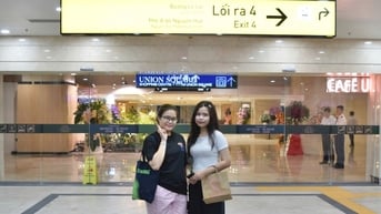 Nhà ga metro trở thành nơi ăn uống, mua sắm, giải trí song tránh xảy ra lộn xộn