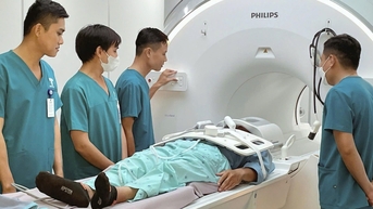 Can Tho: ម៉ាស៊ីន MRI បន្ថែមសម្រាប់ជំងឺដាច់សរសៃឈាមខួរក្បាល និងការពិនិត្យមហារីកត្រូវបានដាក់ឱ្យដំណើរការ
