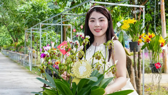 វិចិត្រករ Lam Dong បានឈ្នះរង្វាន់ពិសេសក្នុងការប្រលងផ្កាអ័រគីដេ