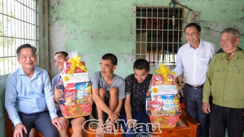Tiếp sức nạn nhân da cam vượt qua nỗi đau