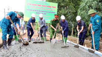 ចាប់​ផ្តើម​ការ​សាង​សង់​ពង្រីក​ផ្លូវ​គមនាគមន៍​ជន​បទ​ចំនួន​២​ខ្សែ​នៅ​ឃុំ Vo Lao
