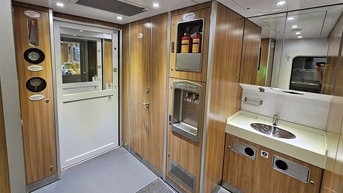 កប៉ាល់ទេសចរណ៍ដែលមានគុណភាពខ្ពស់ហាណូយ - ដុងហូយ