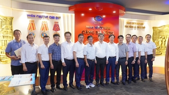 Đoàn lãnh đạo Cảng Hải Phòng thăm và làm việc tại Cảng Đà Nẵng