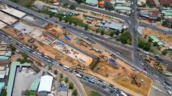 ទីក្រុងហូជីមិញពិនិត្យ និងពន្លឿនការបញ្ចេញទុនវិនិយោគសាធារណៈ