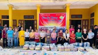 Chương trình “Gieo yêu thương nơi bản làng”