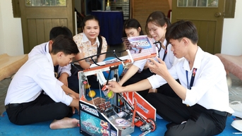 Những học sinh 'quê lúa' và ước muốn sáng tạo robot giúp nông dân