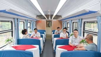 Khám phá "chuyên cơ mặt đất" sang trọng của Việt Nam