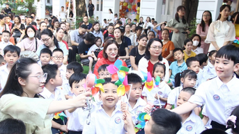 ធានាគោលការណ៍ "កន្លែងមានសិស្ស ទីនោះមានគ្រូ"