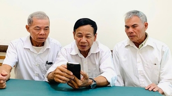 Người cao tuổi – Nhân tố tích cực trong công cuộc chuyển đổi số