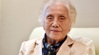 응우옌티빈 전 부통령에게 노동영웅 칭호 수여 제안