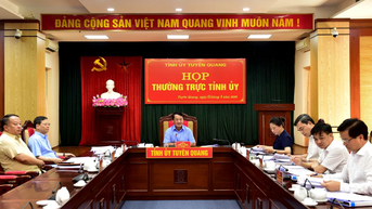 Thường trực Tỉnh ủy cho ý kiến vào kịch bản tăng trưởng của tỉnh