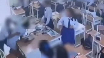 Nam sinh 17 tuổi đấm vào mặt cô giáo Toán vì không hài lòng về điểm thi