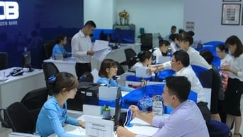 Tiếp tục hạ lãi suất để hỗ trợ tăng trưởng kinh tế