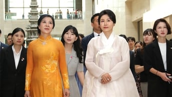 Phu nhân Tổng Bí thư thăm Bảo tàng Quốc gia Hàn Quốc