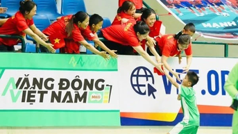 លែង​ផ្តោត​ទៅ​លើ​ថ្នាក់​រៀន ឪពុក​ម្តាយ​វៀតណាម​កំពុង​ផ្លាស់​ប្តូរ​របៀប​ចិញ្ចឹម​កូន។